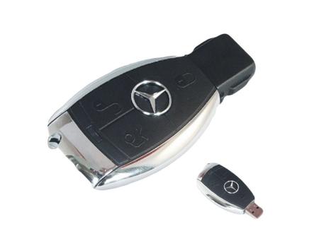 Pendrive 32GB Tech One Tech Llave Mercedes USB 2.0